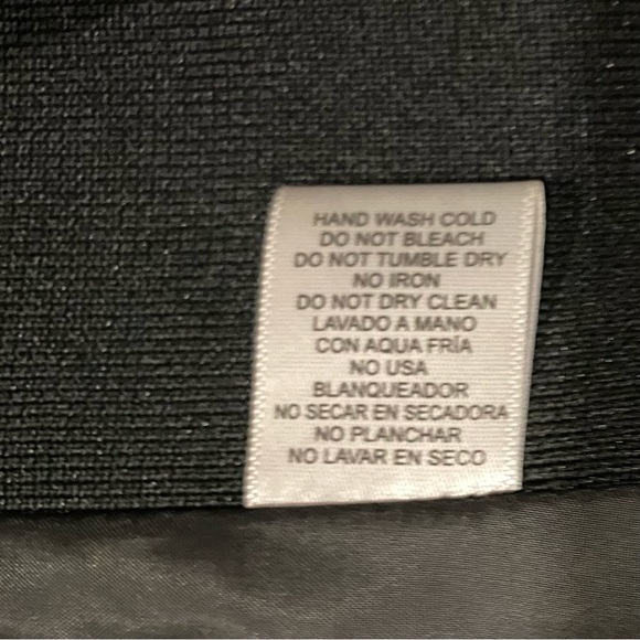 LOVE TREE Black Quilted Vest With Gold Zipper - Picture 10 of 12